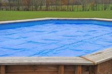 Gre Solarabdeckplane Holzbecken Avocado, oval, 603x403cm, 400µ, blau