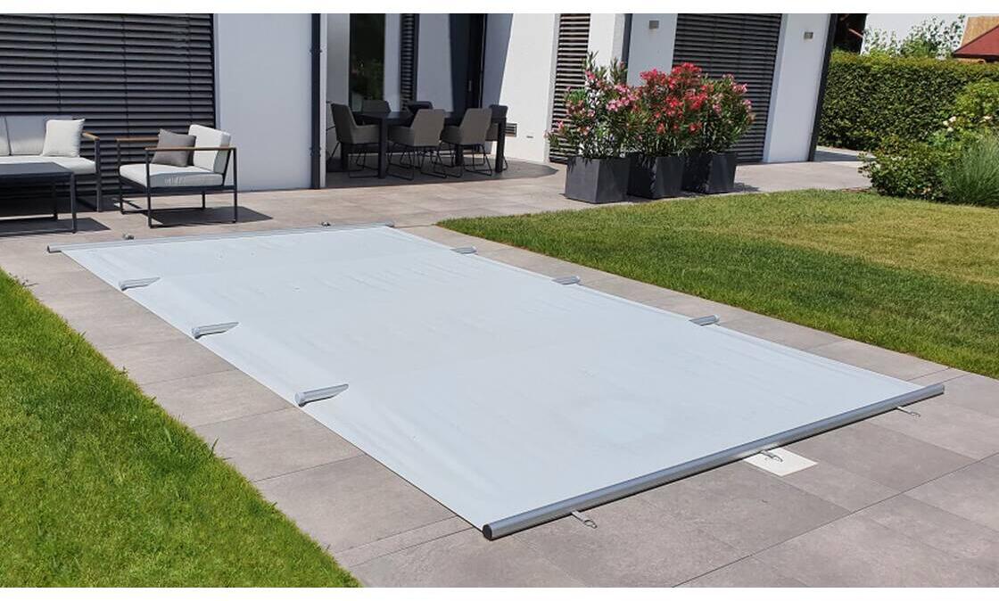 Trend Pool Standard K Rollschutzabdeckung Sicherheitsabdeckung, rechteckig, 600x300cm, Keder, hellgrau